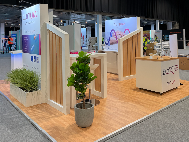 Curium event stand